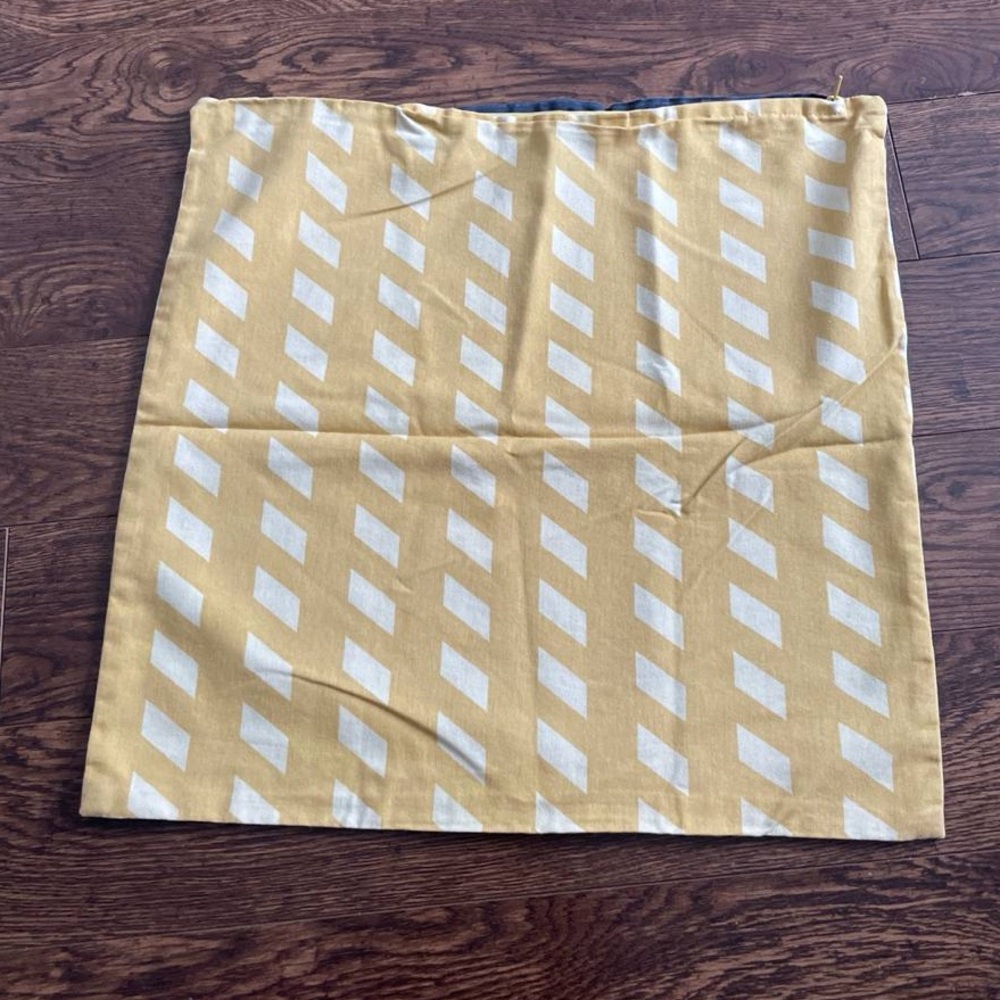 IKEA Klippört Pillow Cover in Yellow and Gray - Picture 2 of 3